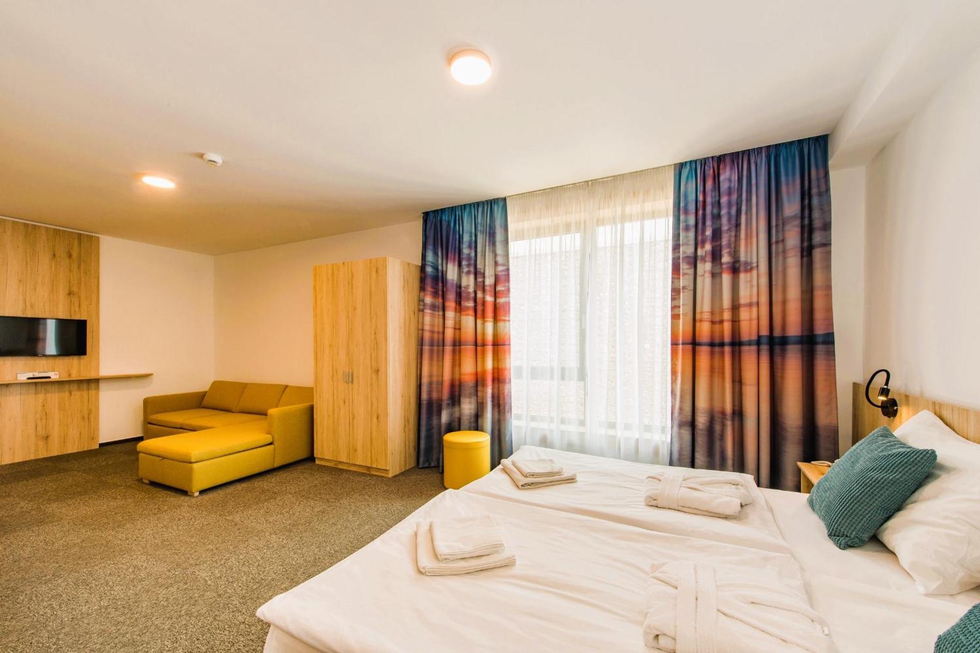 Akademia Hotel Balatonfured Luaran gambar
