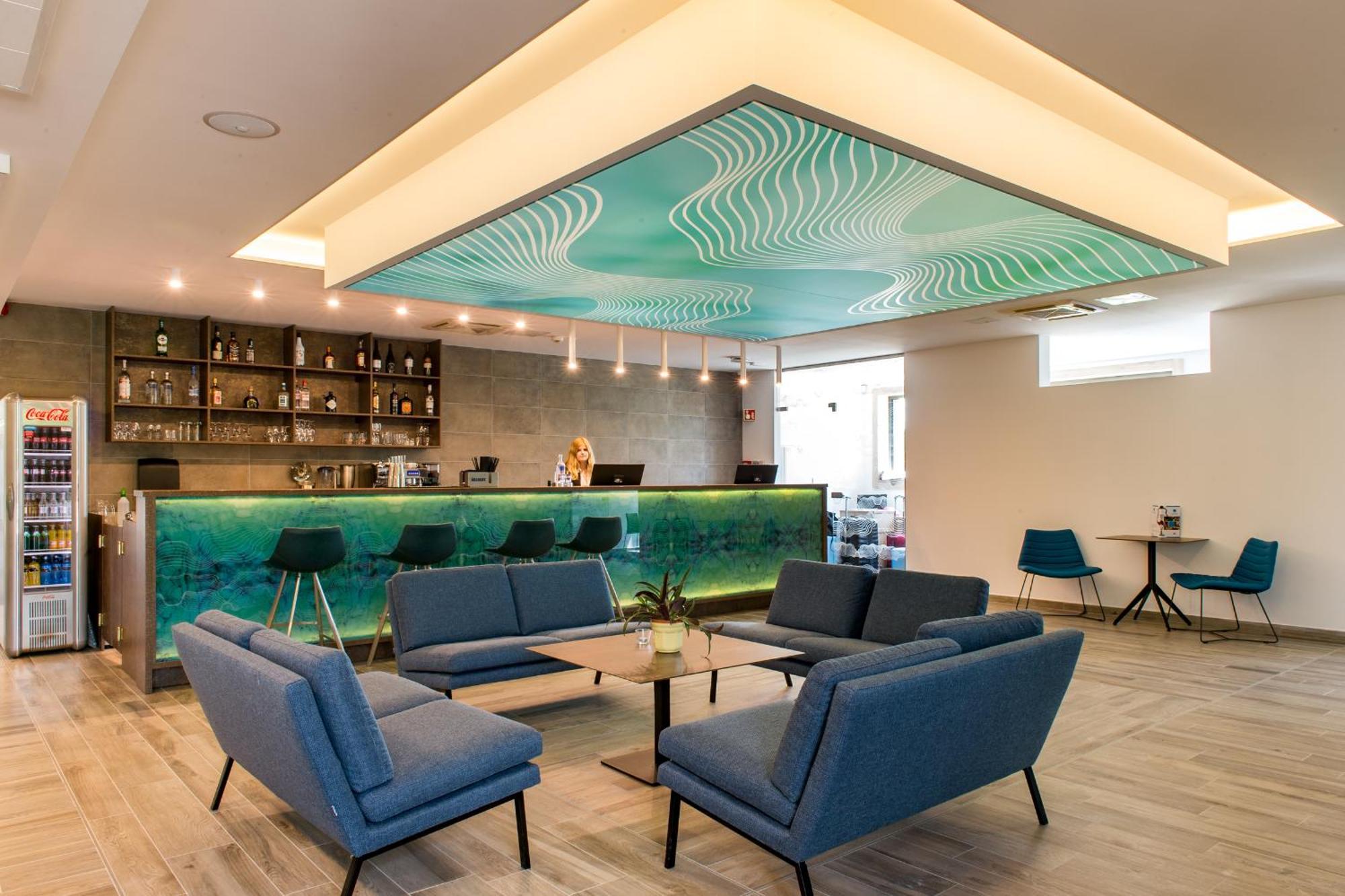 Akademia Hotel Balatonfured Luaran gambar